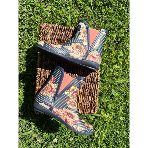 London Fog Picadilly Ankle Rainboots Size 6 - Picture 1 of 8